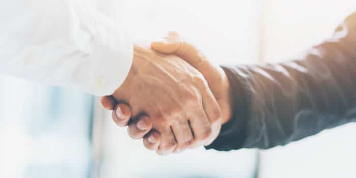 Intralot与Evoke签署收购协议握手