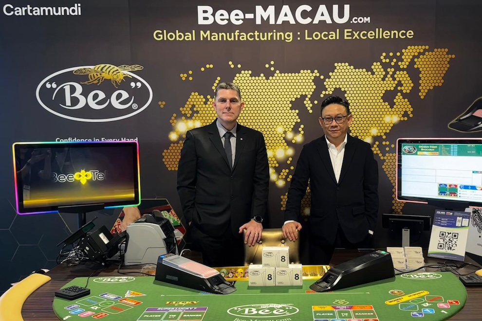 Bee Macau 扑克牌厂